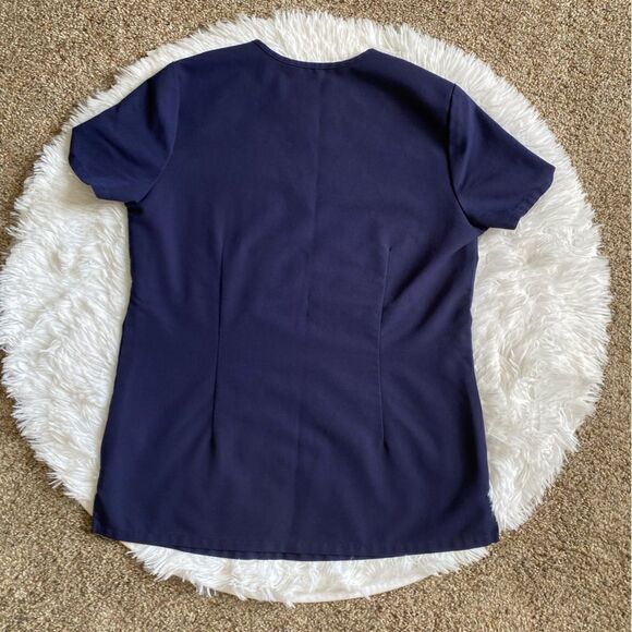 Figs Technical Collection Scrub Top Blue Vneck Womens Size XS - Picture 2 of 7